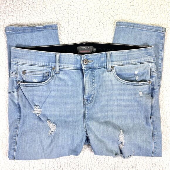 Torrid Jeans Women’s Size 18 (Actual 37x22) Crop Bombshell Skinny Distressed - Picture 1 of 15